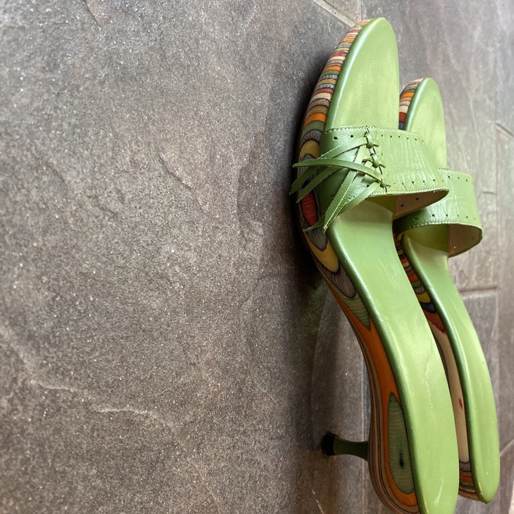 Sandals - Picture 2 of 4